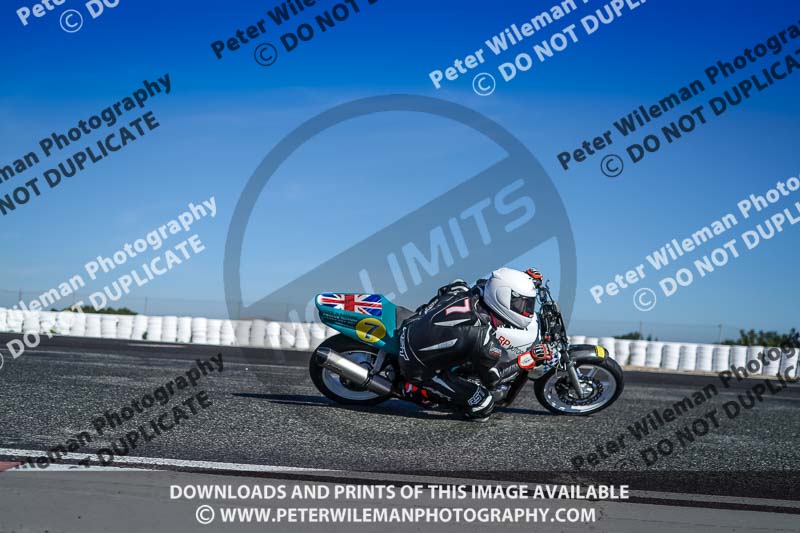 cadwell no limits trackday;cadwell park;cadwell park photographs;cadwell trackday photographs;enduro digital images;event digital images;eventdigitalimages;no limits trackdays;peter wileman photography;racing digital images;trackday digital images;trackday photos